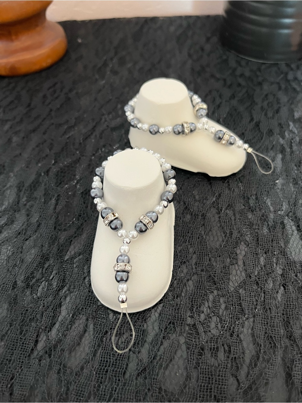 Pearl and Gray Beaded Barefoot Sandals Set - Silver and Gray